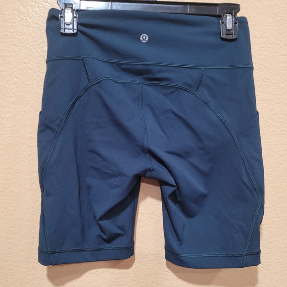 Lululemon shorts - Picture 3 of 7